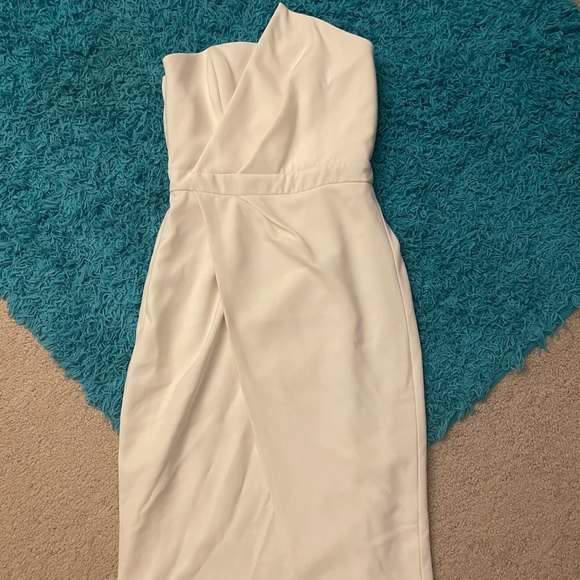 House of CB White Dress for Bridal Shower or Rehearsal Dinner - Picture 3 of 4